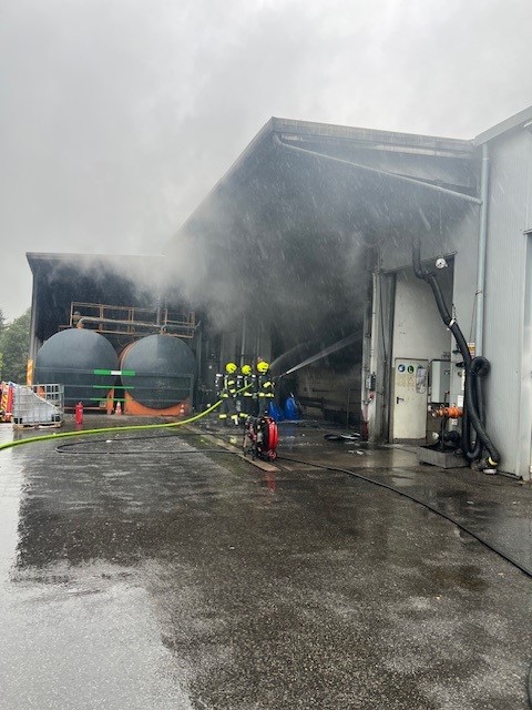 Brand auf dem Firmengelände